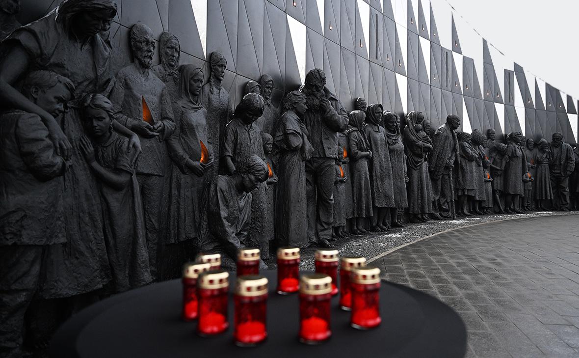 Необходимо добиться признания геноцида советского народа и на международной арене