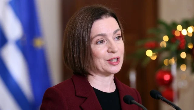 Санду заявила о готовности проголосовать за объединение Молдавии с Румынией