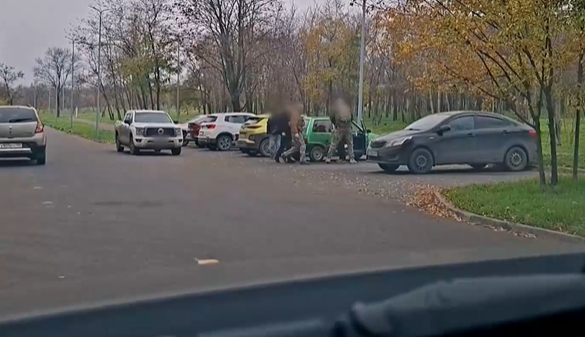 ФСБ задержала подростка, работавшего на украинскую разведу