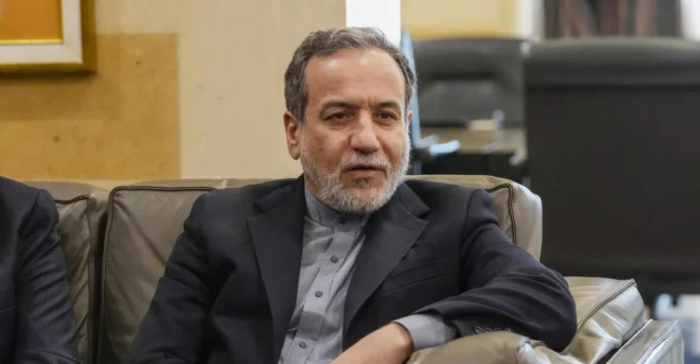 Иран не согласится на полный отказ от обогащения урана — Аракчи