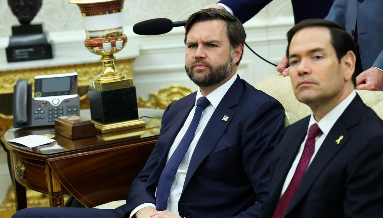 Кто станет преемником Трампа – Вэнс или Рубио? Шансы и ставки