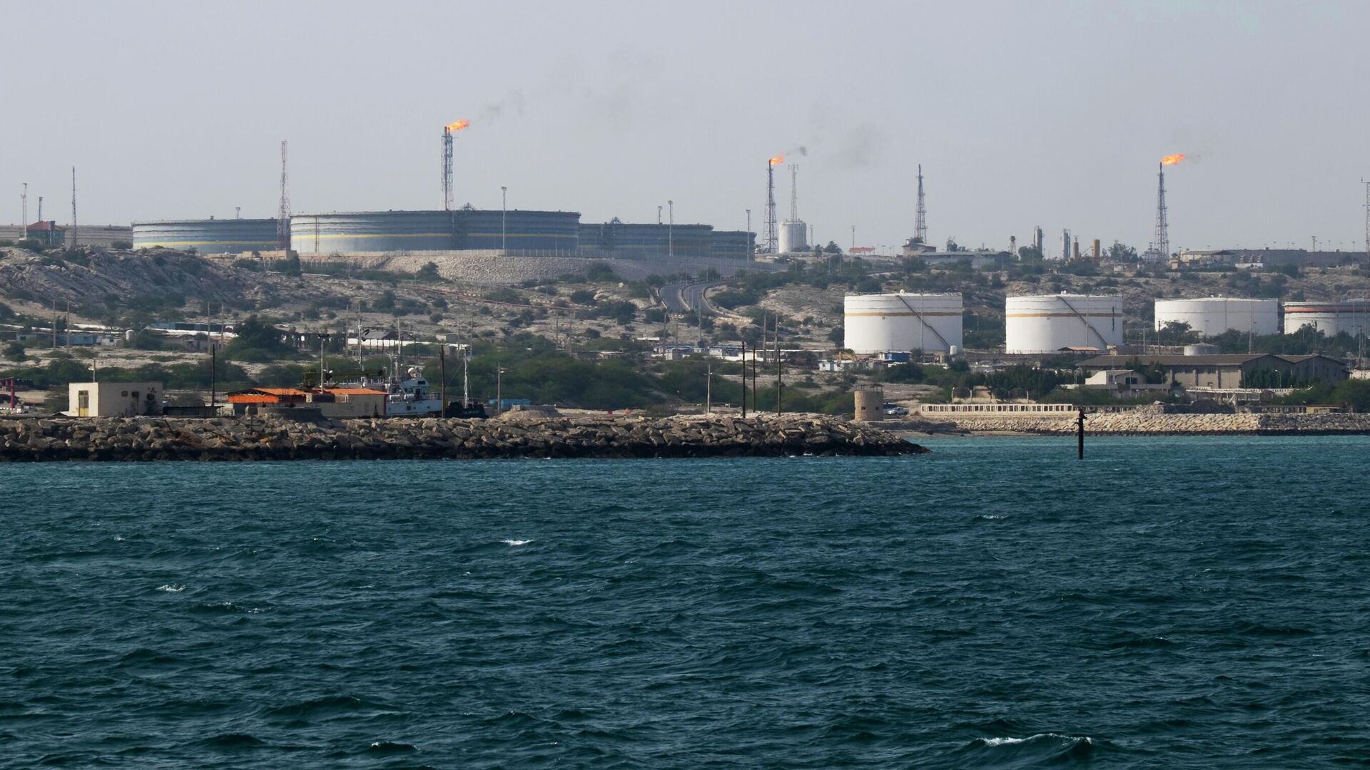 Битва за иранский Харк: кто моргнет первым?