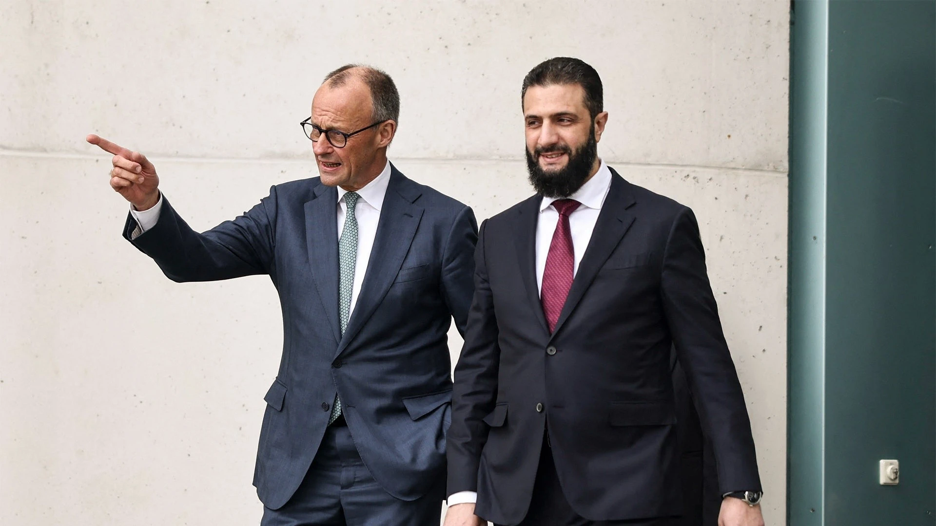 Мерц обещает выслать на родину 80% сирийцев