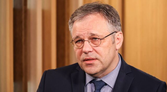 Европа не станет ссориться с Трампом по причине зависимости от США – Мирошник