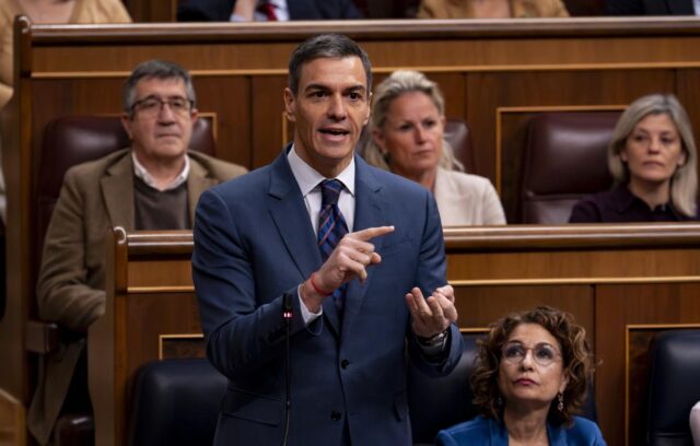 Премьер Испании назвал незаконным конфликт в Иране