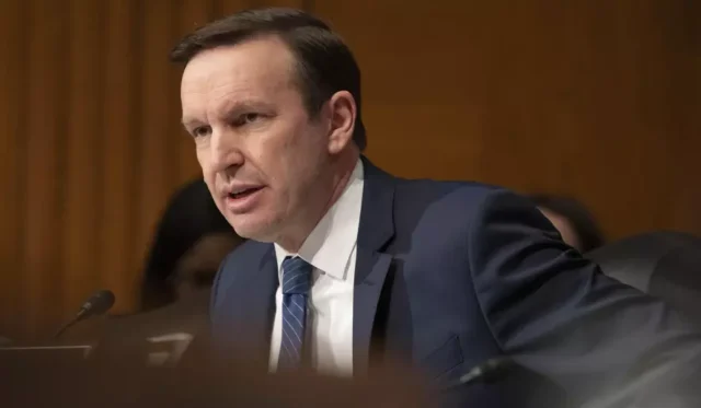 Удар по школе в Иране является непростительной ошибкой – сенатор Мерфи