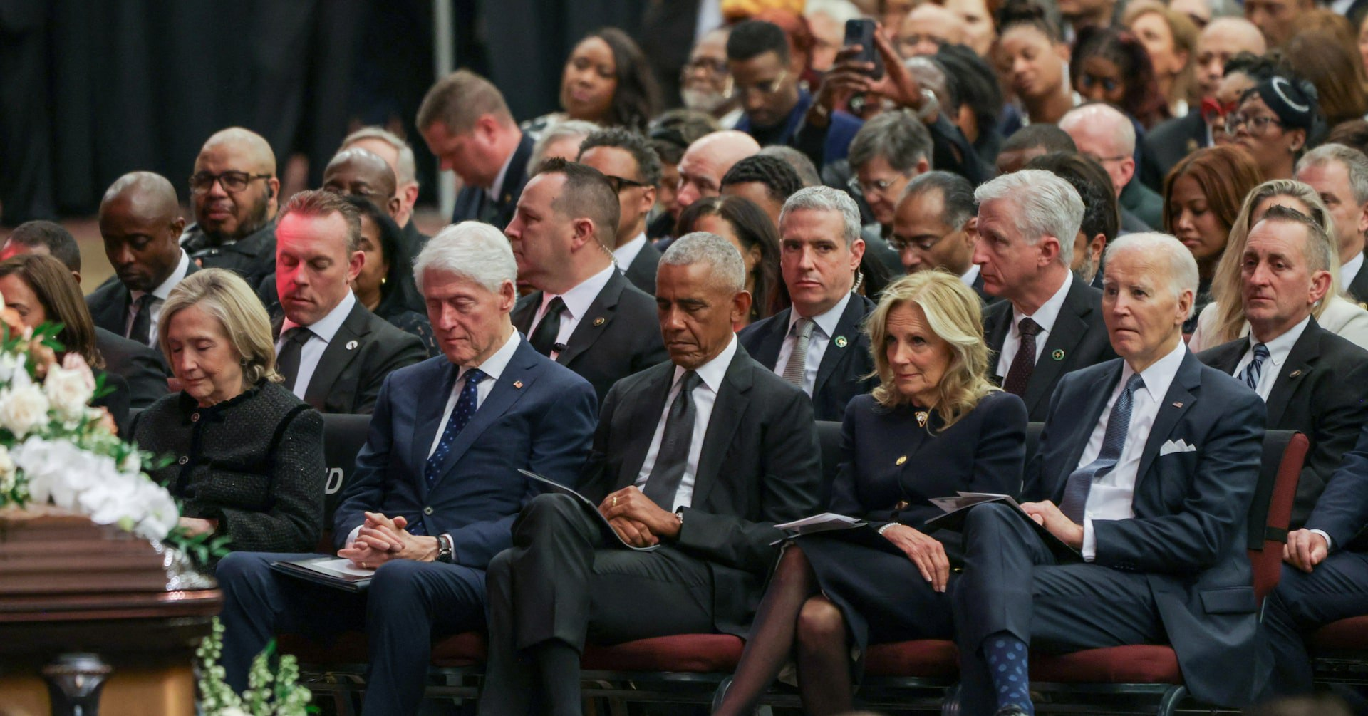 Чикагский смотр: Демпартия объединяется против Трампа на похоронах Джесси Джексона