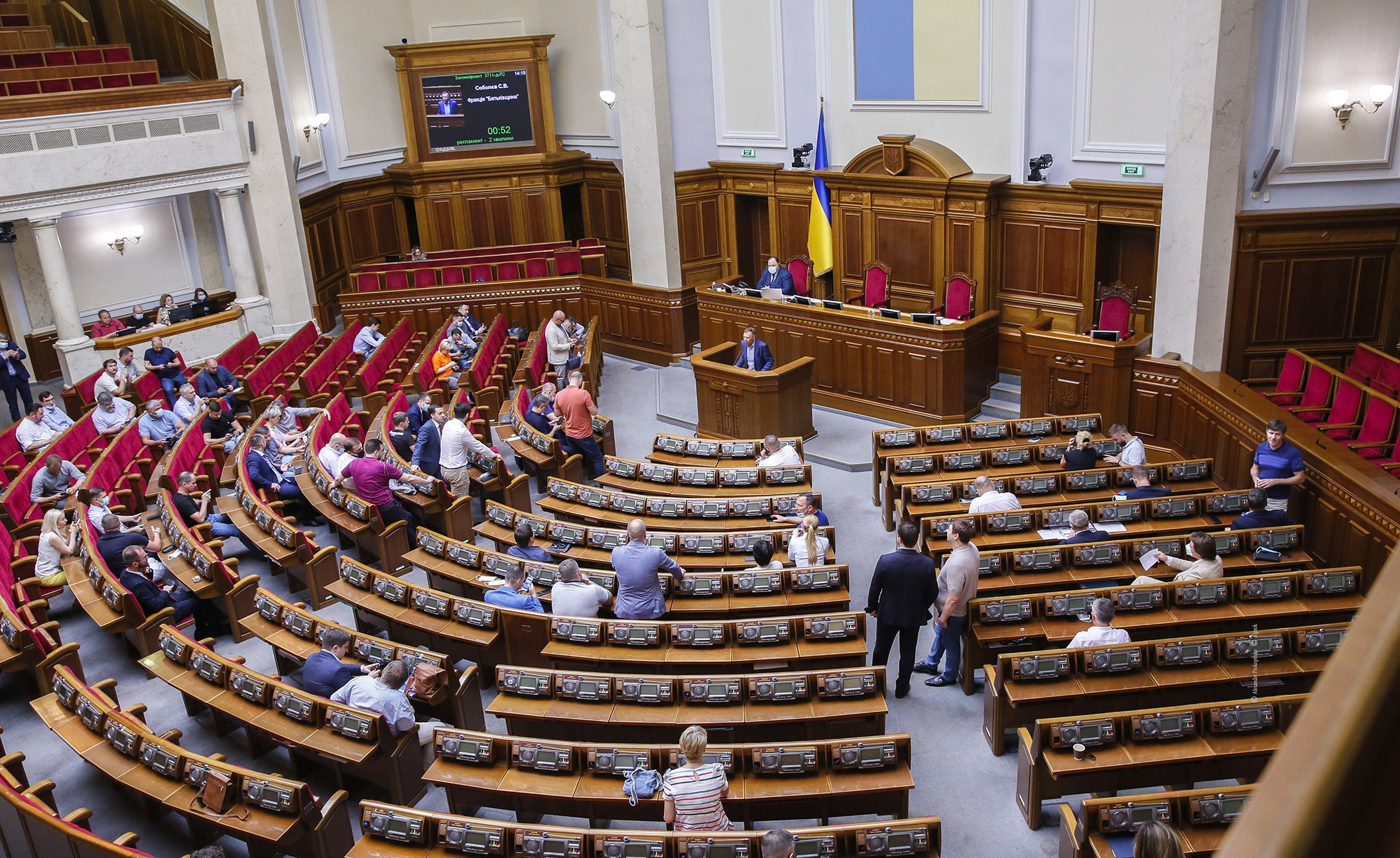 Паралич в банке пауков. Какие политические группировки сложились в украинской власти