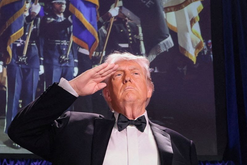 Трамп превращается в сказочного персонажа