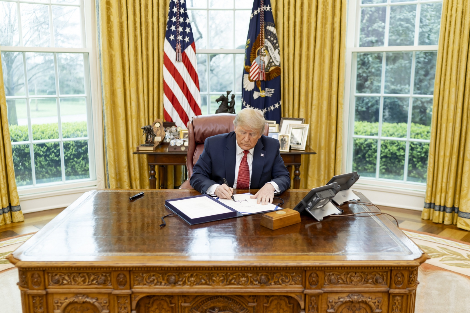 Зачистки кабинета Трампа