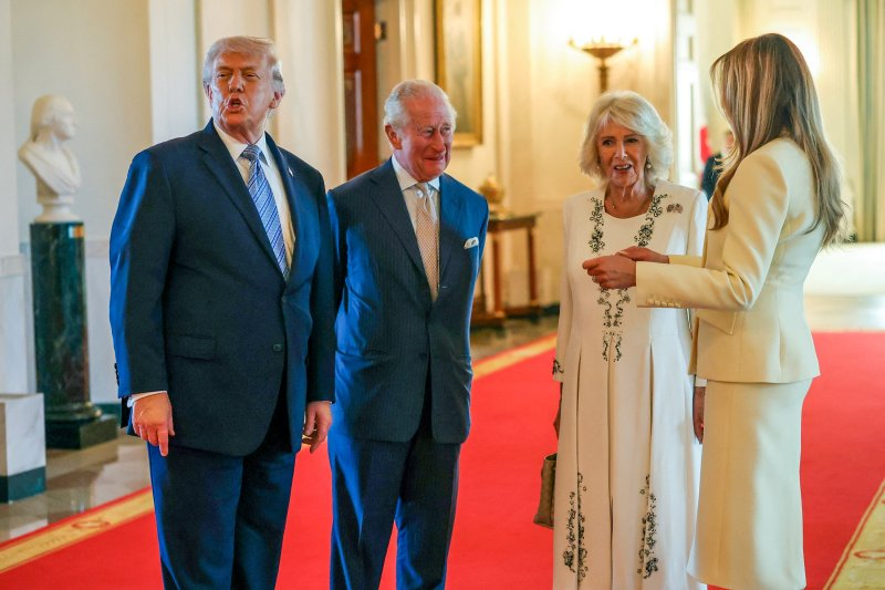 Политический шторм в США: От Карла III до миграционного кризиса
