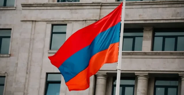 Членство Армении в ЕАЭС ускоряет ее развитие – Песков