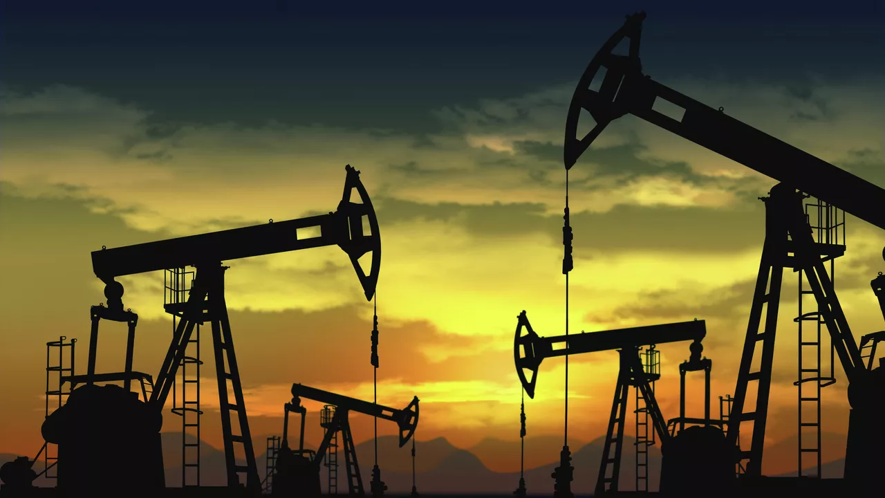 Иран начал сокращать добычу нефти на фоне морской блокады США – Bloomberg