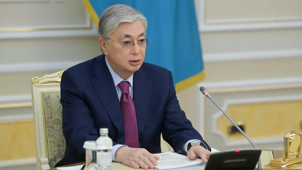 Токаев поблагодарил Путина и Лукашенко за помощь в освобождении дипломата