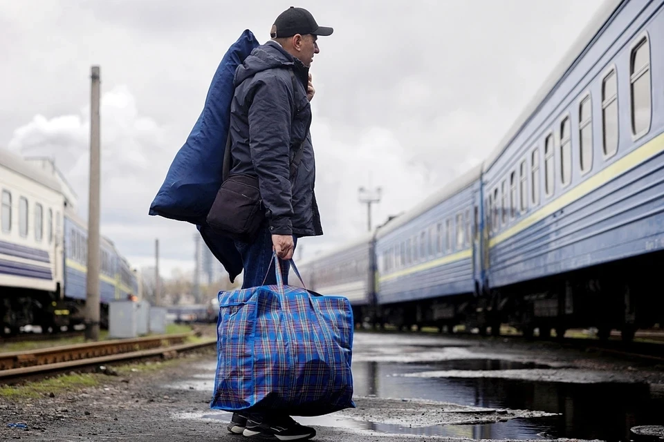 Украина ежегодно теряет около 320 тысяч человек – эксперт Костенко