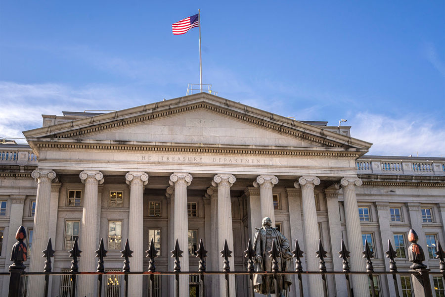 Минфин США выдал лицензию на производство и продажу иранской нефти