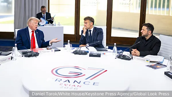 Дипломатический маневр Макрона: США больше не «нейтралы»