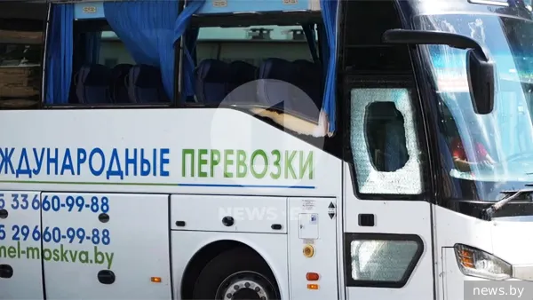 Зачем Киев бьет по белорусским автобусам