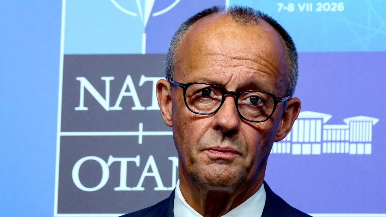 Политик Филиппо призвал перестать оказывать помощь Украине после заявления Мерца