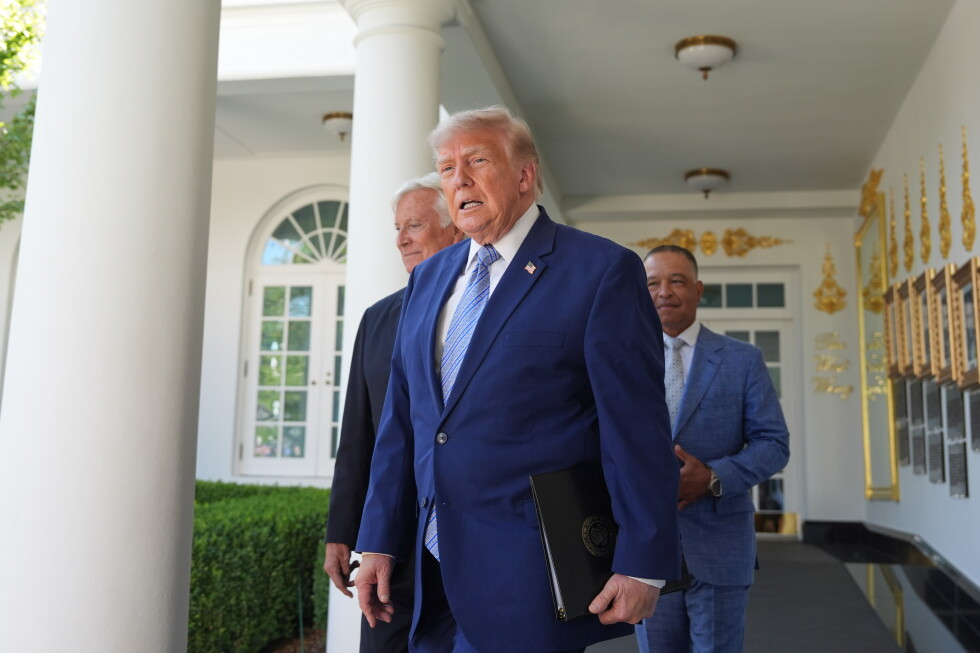 Кризис доверия: почему рейтинг Трампа достиг исторического минимума