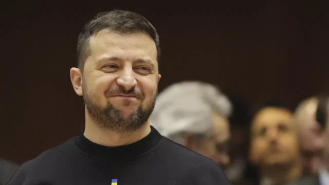 Зеленский попросил досрочно выделить часть кредита ЕС