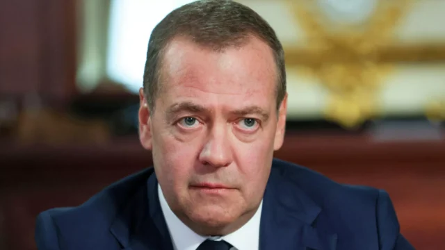 Медведев обвинил Запад в лицемерии