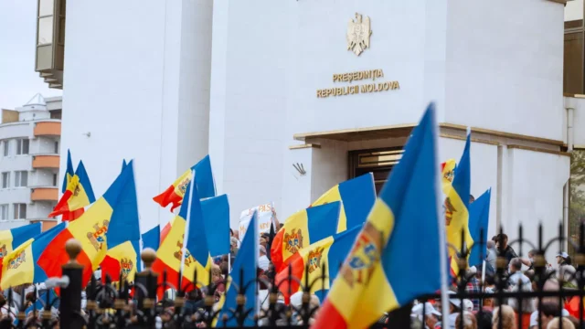 Вице-спикер парламента Молдавии заявил о риске банкротства страны 
