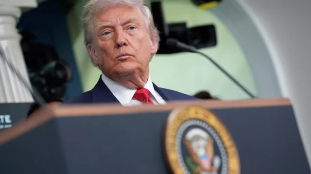 Трамп заявил, что США помогают Украине, но платит за это Европа 