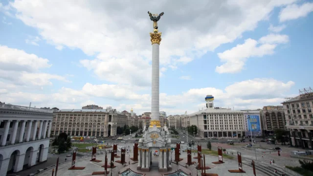 Украина направит более 23 млрд долларов на обслуживание госдолга в 2027 году